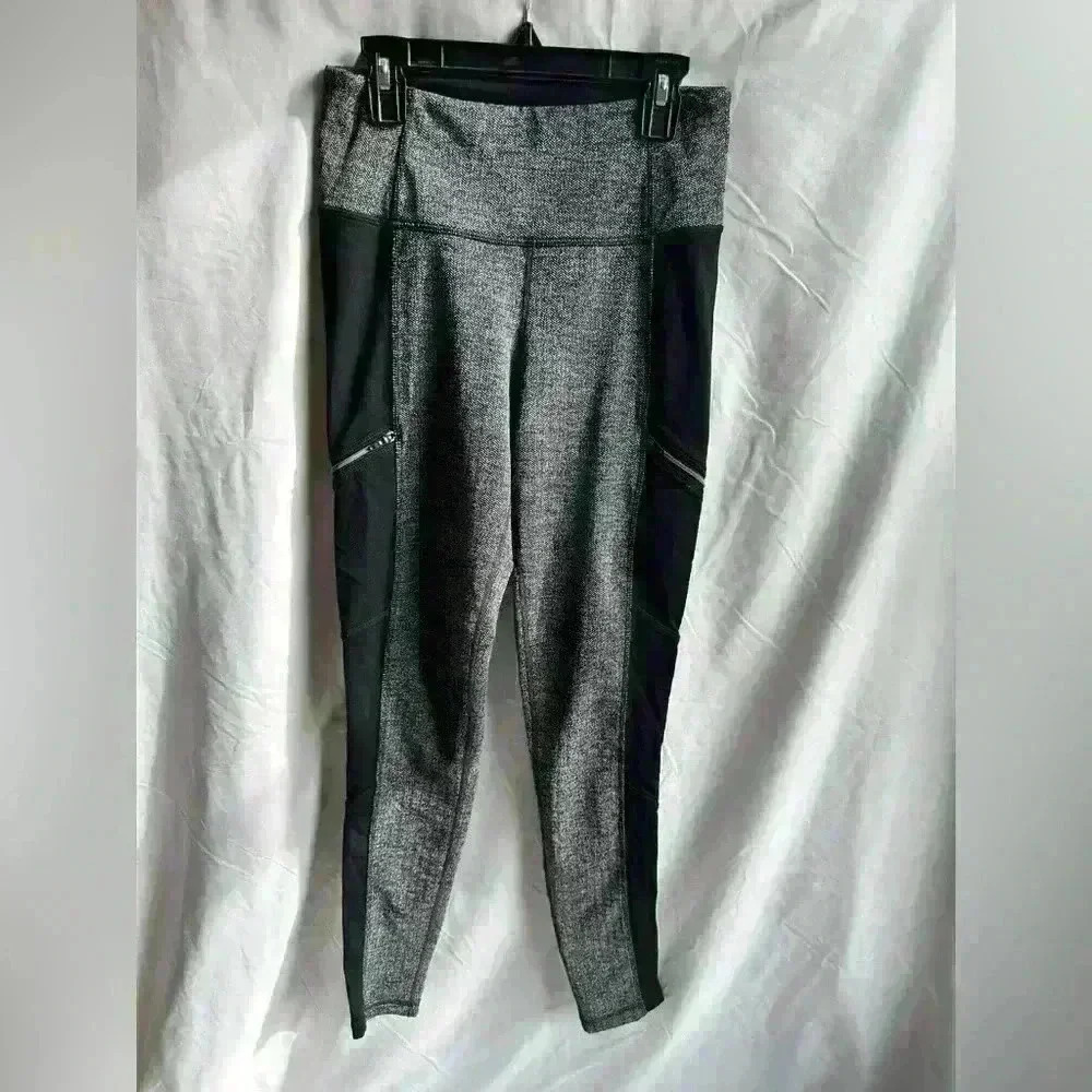 Athleta Leggings Black and Gray with Zipper Pockets Size S